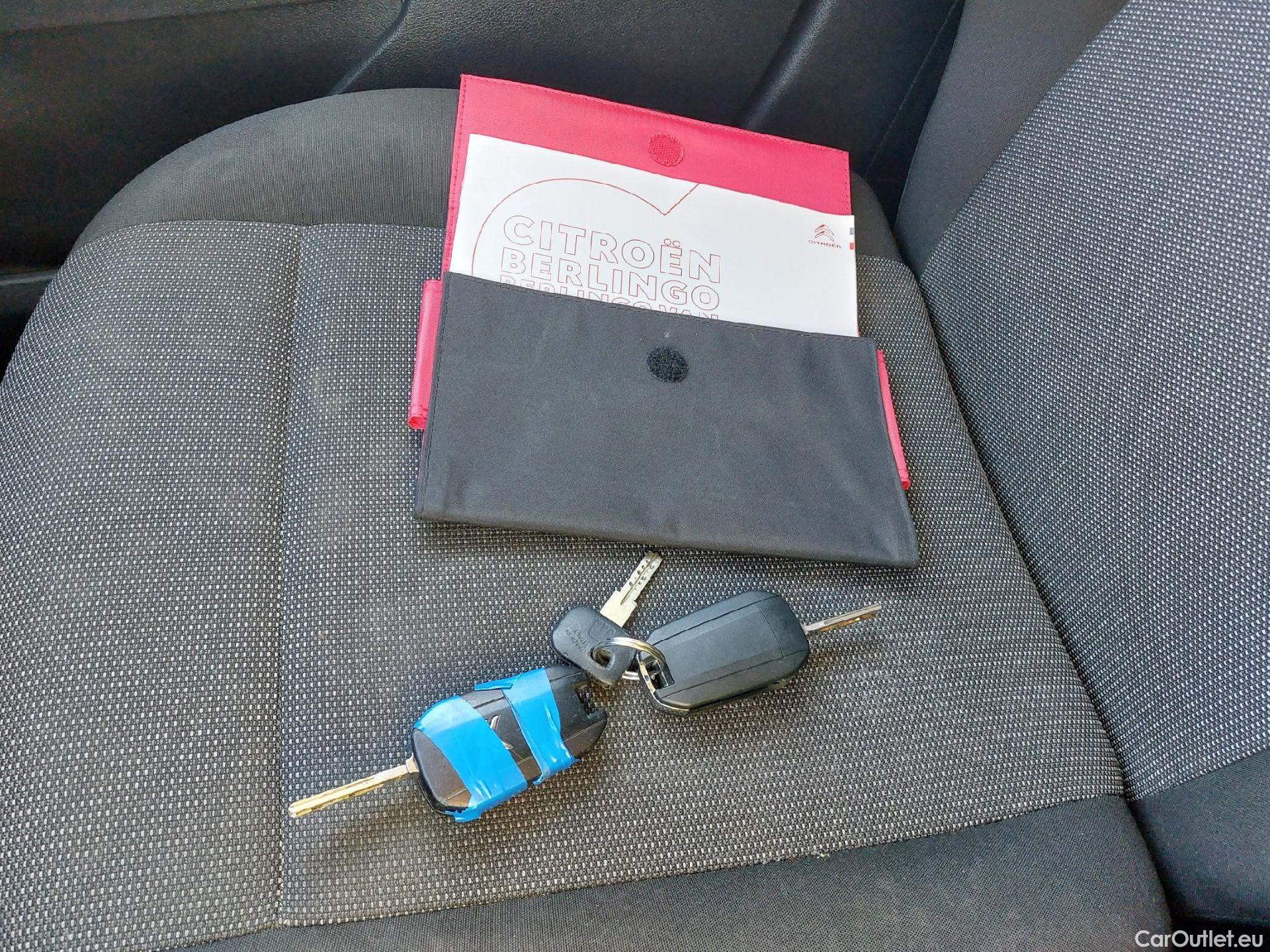  Citroen  Berlingo CITROEN  / 2018 / 3P / furgón derivado de turismo Talla M BlueHDi 100 CONTROL #1