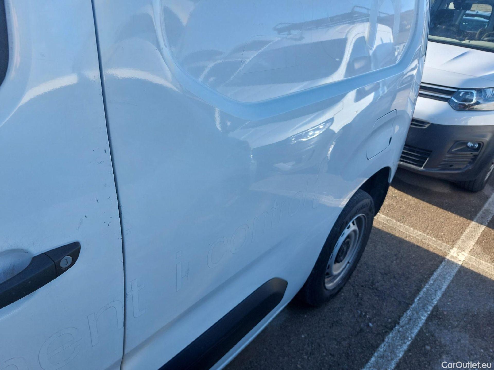  Citroen  Berlingo CITROEN  / 2018 / 3P / furgón derivado de turismo Talla M BlueHDi 100 CONTROL #9