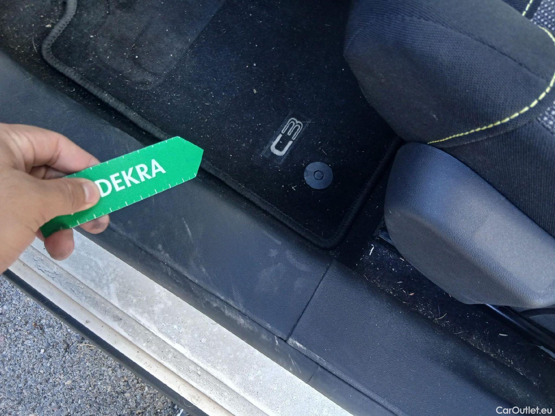  Citroen  C3 CITROEN  / 2016 / 5P / berlina con portón PureTech 60KW (82CV) FEEL (CX) #5