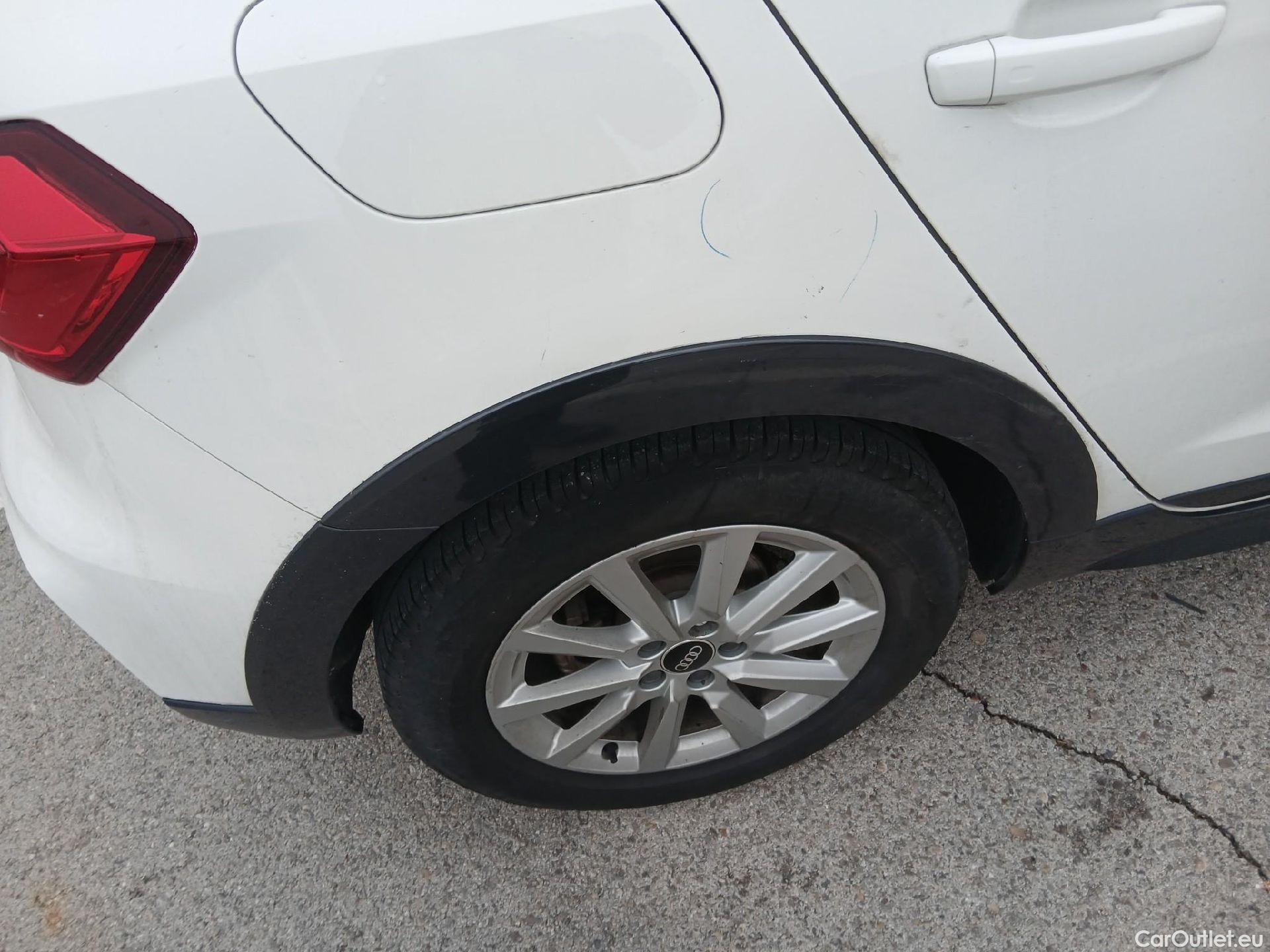  Audi  A1 Sportback AUDI A1 / 2018 / 5P / berlina con portón citycarver 30 TFSI 81kW (110CV) #31