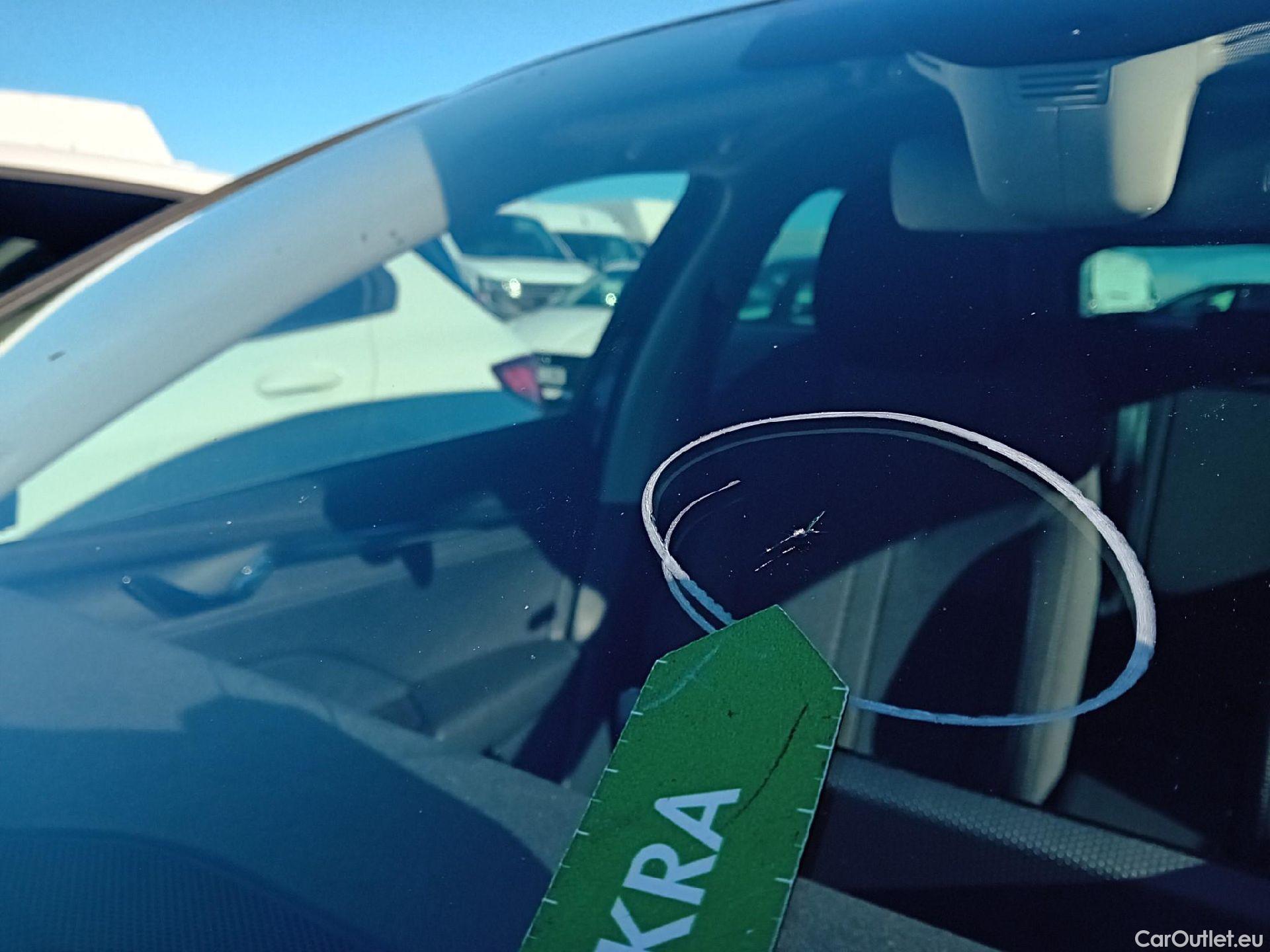  Skoda  Octavia SKODA  / 2020 / 5P / familiar Combi 2.0 TDI 110kW (150CV) DSG Style #4