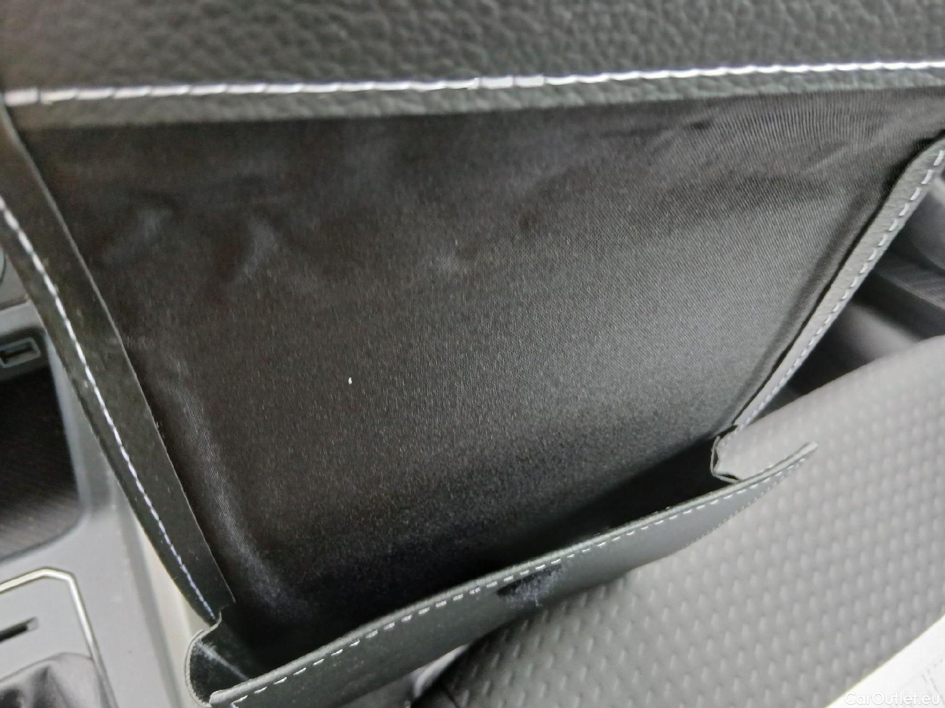  Volkswagen  Polo VOLKSWAGEN  / 2017 / 5P / berlina con portón Advance 1.0 TSI 70kW (95CV) #1