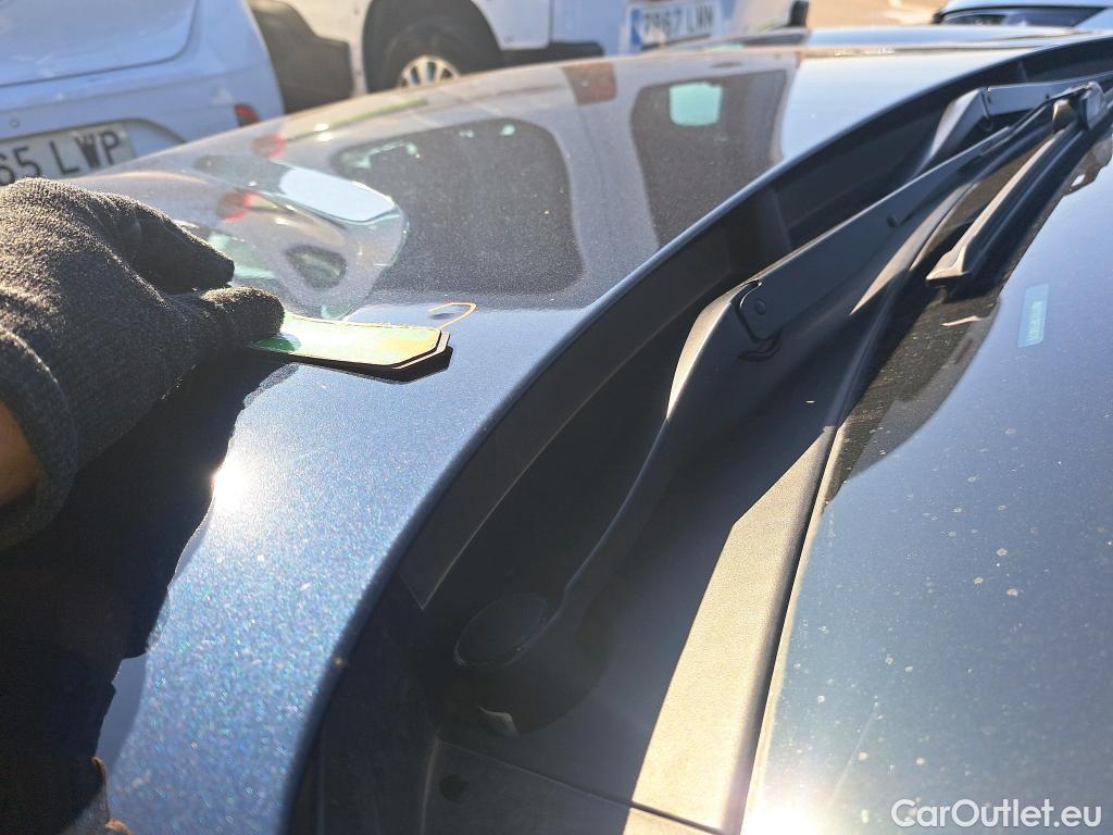  KIA  Niro KIA  / 2019 / 5P / crossover 1.6 GDi HEV 104kW (141CV) Drive #27