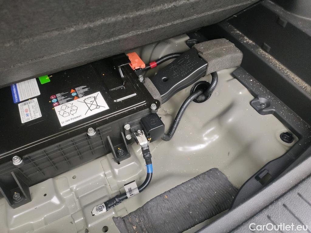  Hyundai  Konna HYUNDAI Kona / 2020 / 5P / todoterreno 1.0 TGDI 48V Maxx 4X2 #2