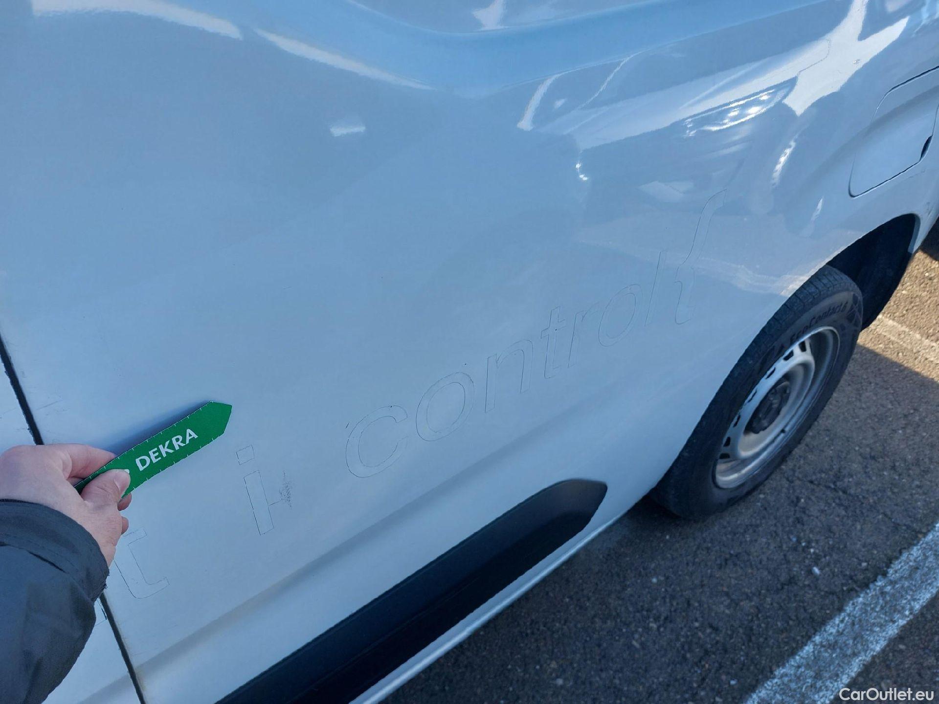  Citroen  Berlingo CITROEN  / 2018 / 3P / furgón derivado de turismo Talla M BlueHDi 100 CONTROL #10