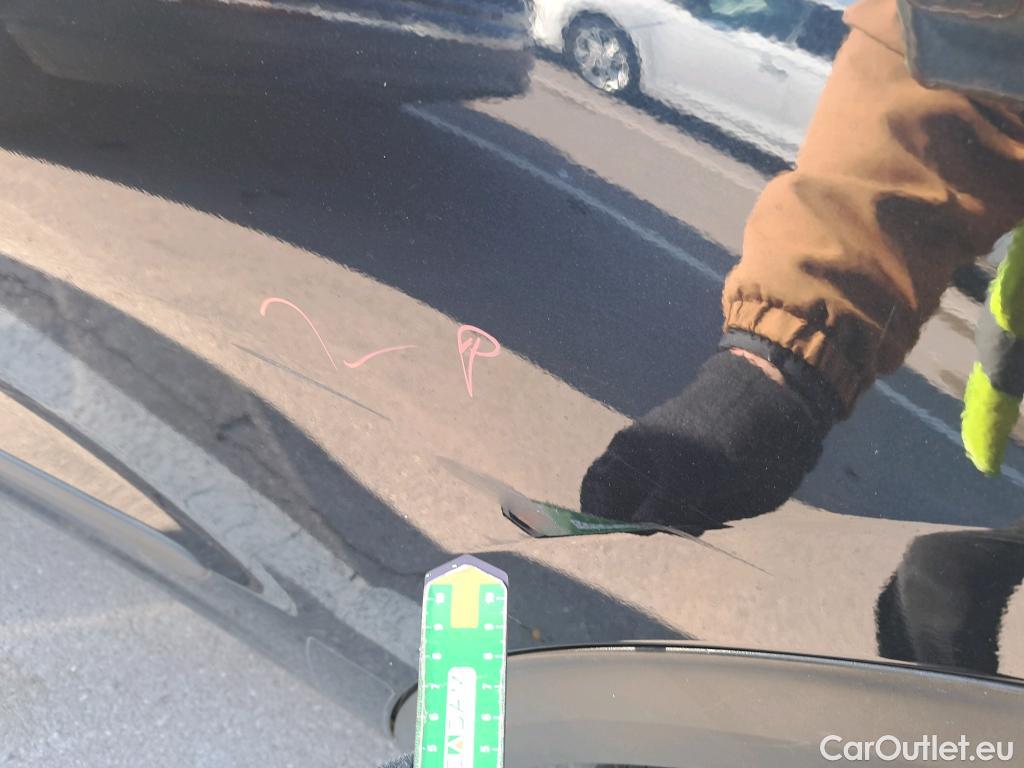  KIA  Niro KIA  / 2019 / 5P / crossover 1.6 GDi HEV 104kW (141CV) Drive #25