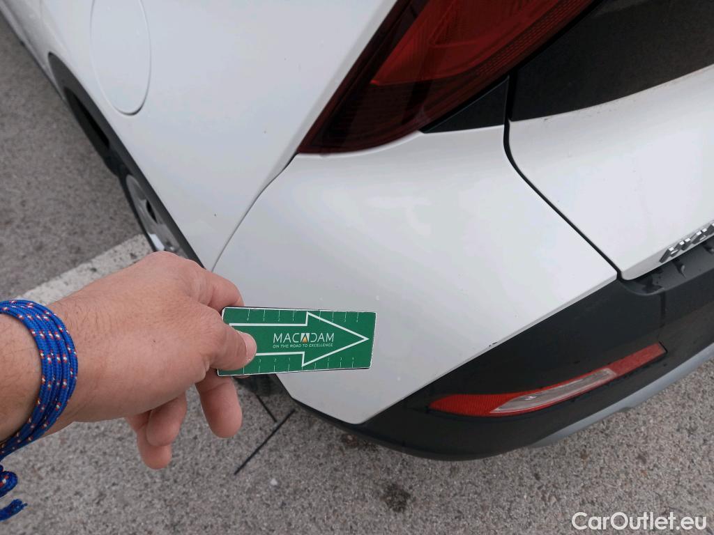  Hyundai  Bayon HYUNDAI  / 2021 / 5P / todoterreno 1.2 MPI Essence #16