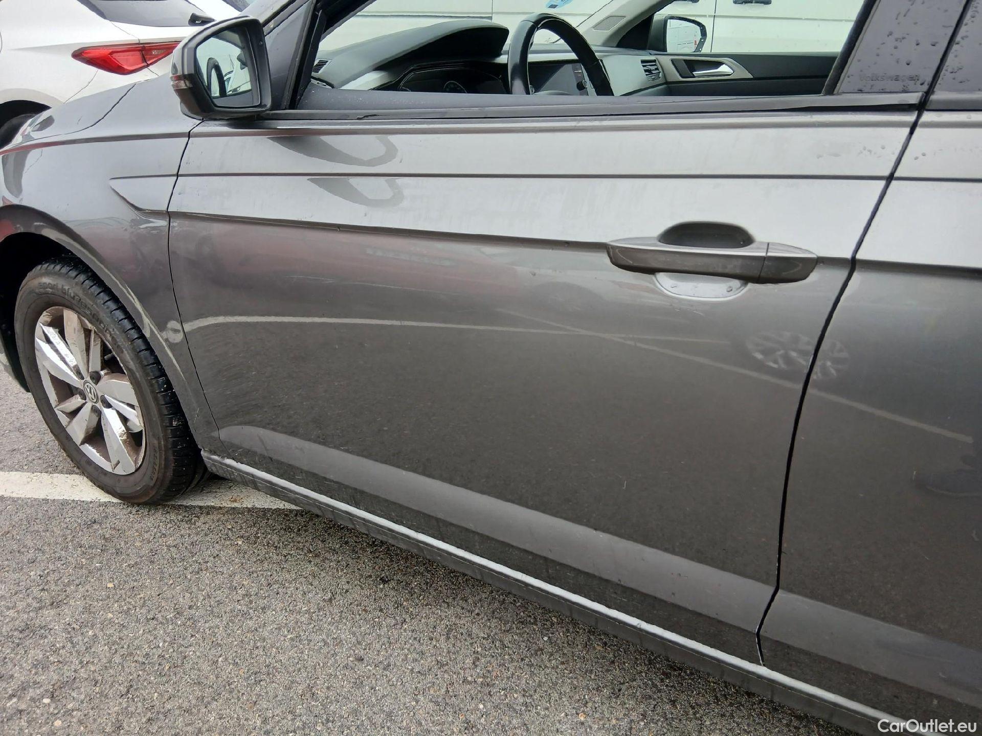  Volkswagen  Polo VOLKSWAGEN  / 2017 / 5P / berlina con portón Advance 1.0 TSI 70kW (95CV) #12