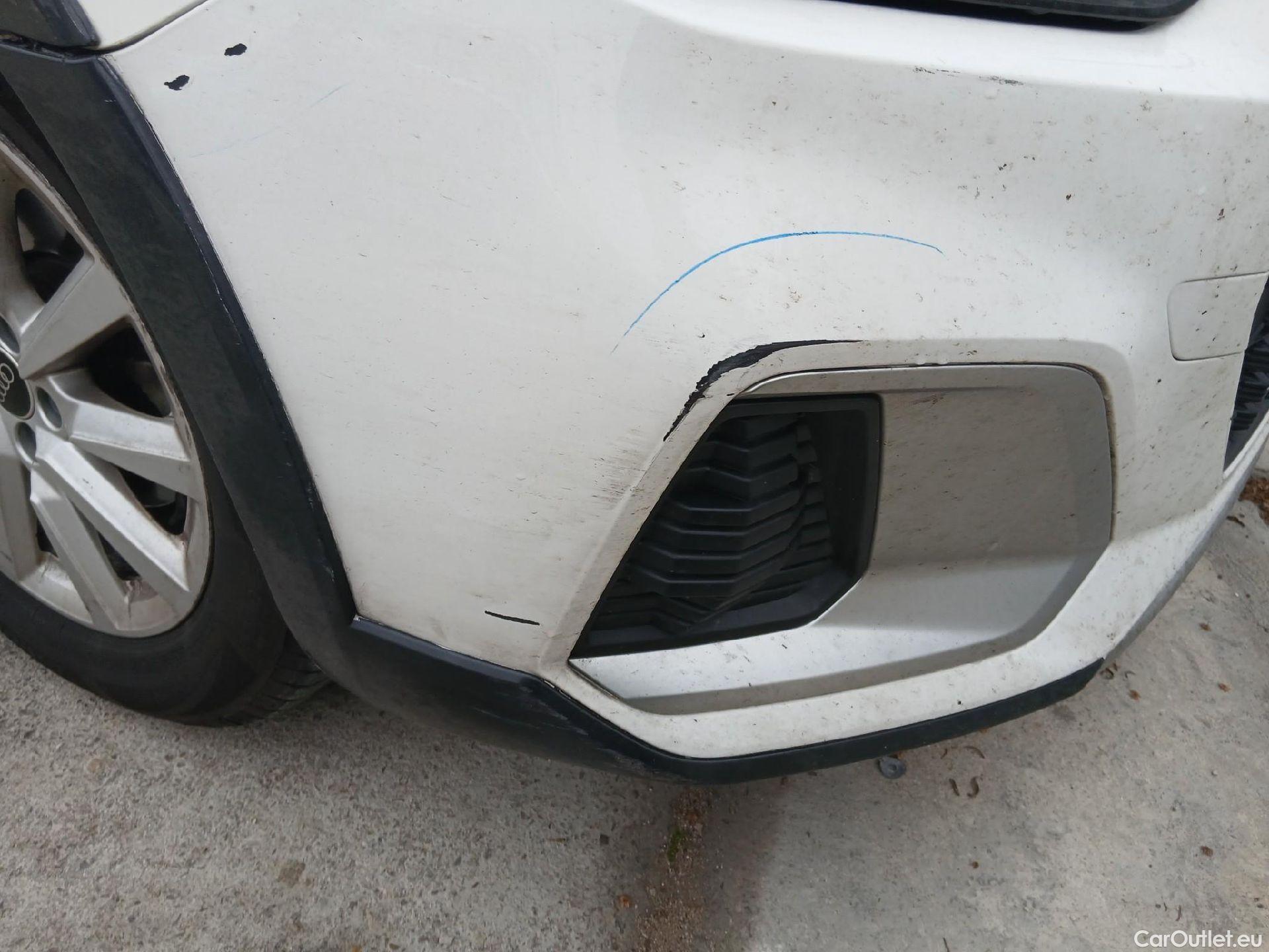  Audi  A1 Sportback AUDI A1 / 2018 / 5P / berlina con portón citycarver 30 TFSI 81kW (110CV) #8