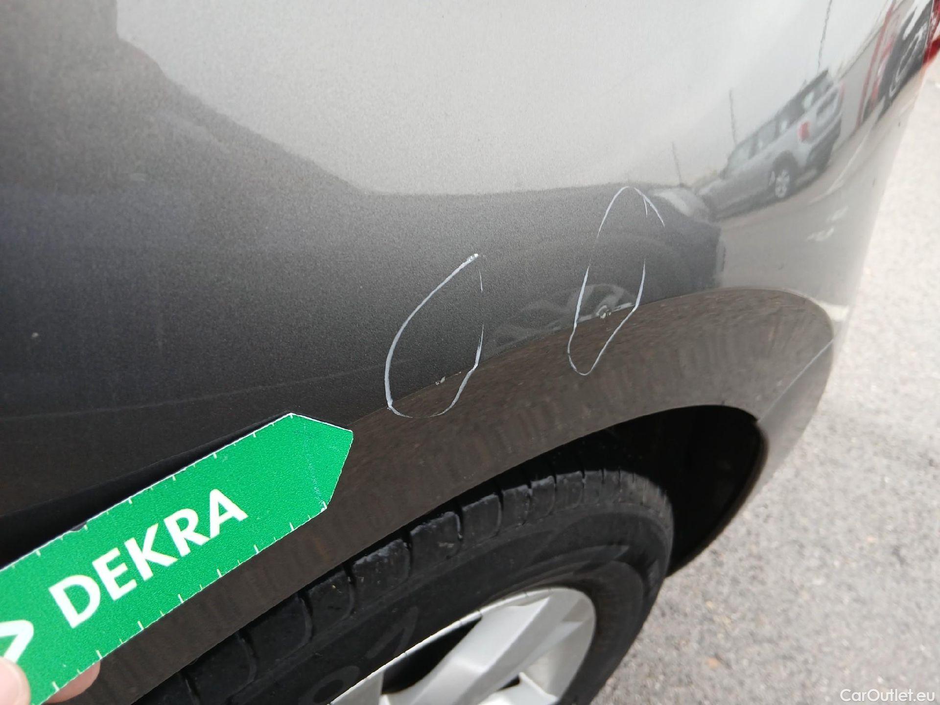  Volkswagen  Polo VOLKSWAGEN  / 2017 / 5P / berlina con portón Advance 1.0 TSI 70kW (95CV) #17