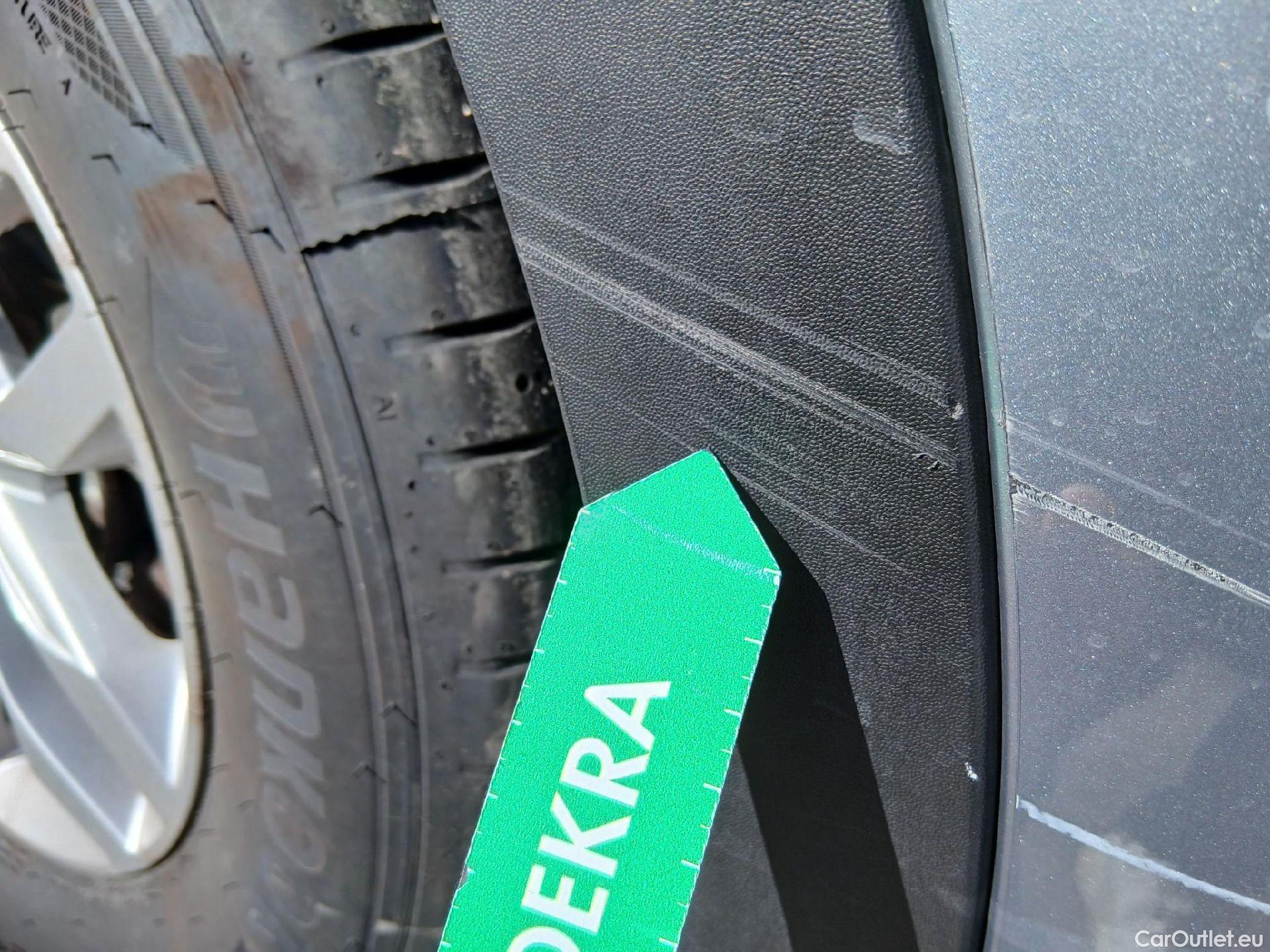  KIA  Sportage KIA  / 2018 / 5P / todoterreno 1.6 MHEV Business 85kW (115CV) 4x2 #22