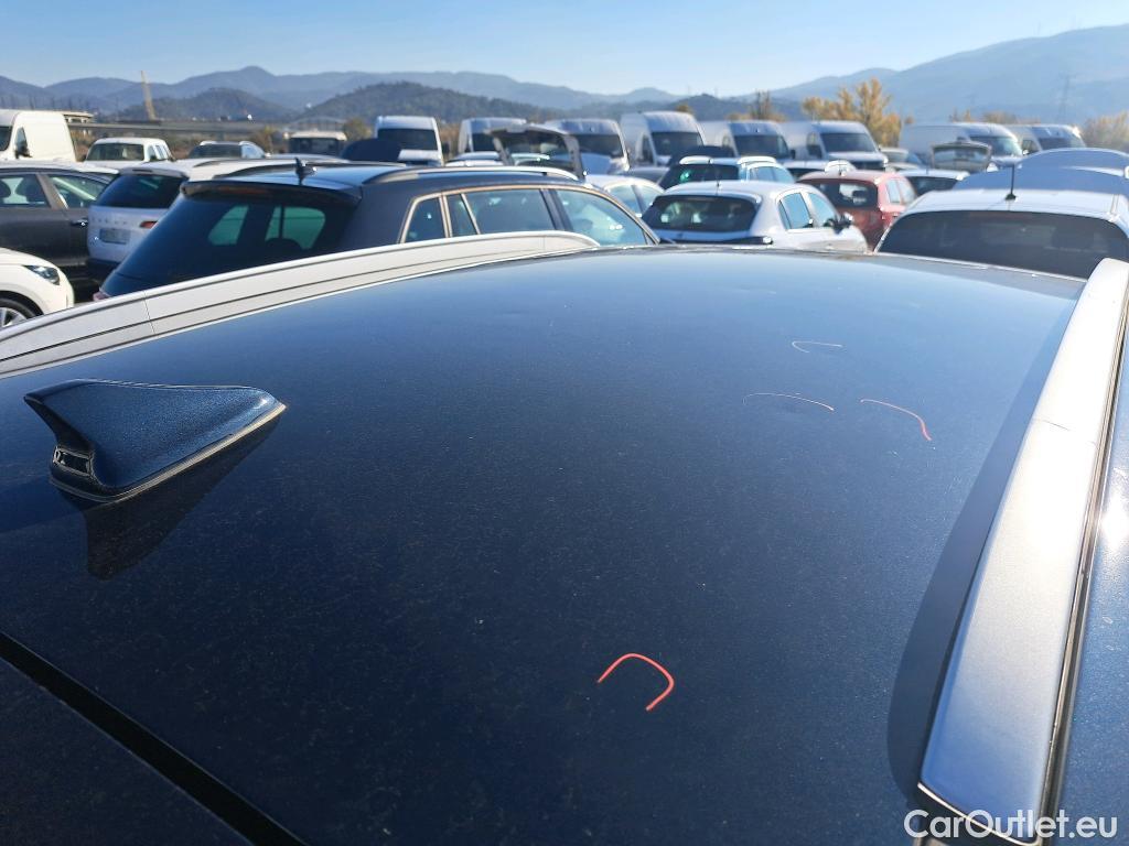  KIA  Niro KIA  / 2019 / 5P / crossover 1.6 GDi HEV 104kW (141CV) Drive #3