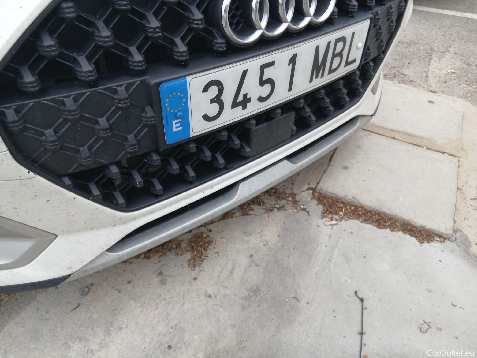  Audi  A1 Sportback AUDI A1 / 2018 / 5P / berlina con portón citycarver 30 TFSI 81kW (110CV) #11