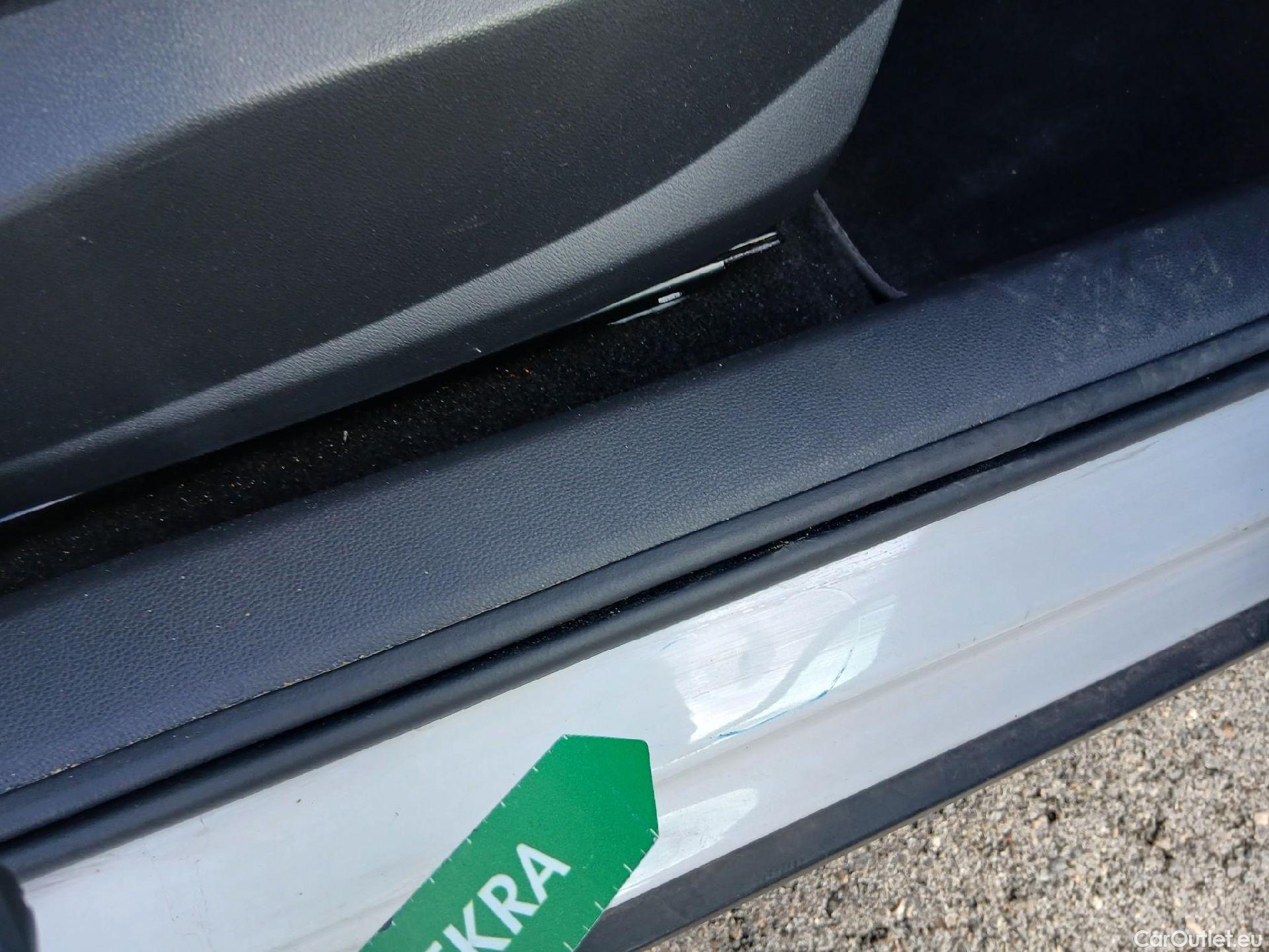  Seat  Arona SEAT  / 2021 / 5P / todoterreno 1.0 TSI 81kW (110CV) Style Plus(SP) #33