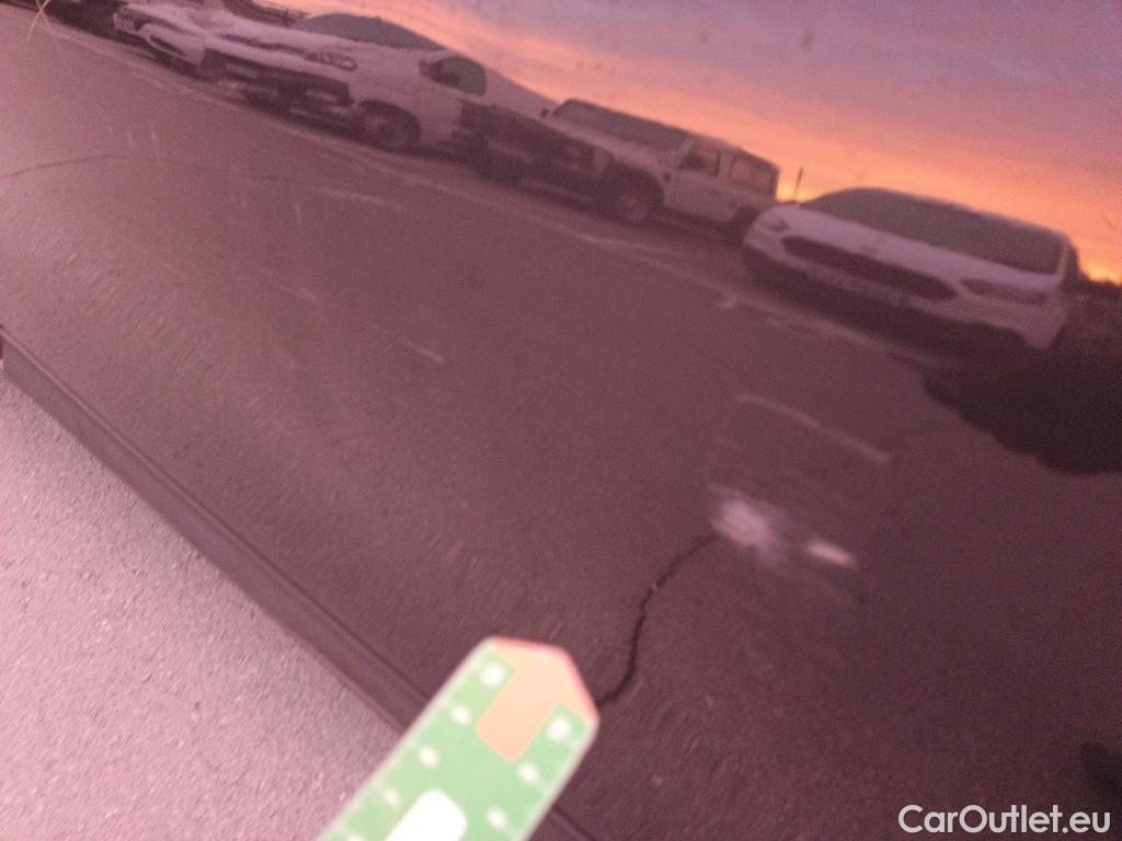  KIA  XCeed KIA    1.6 GDi PHEV 104kW (141CV) eDrive (AC) #8