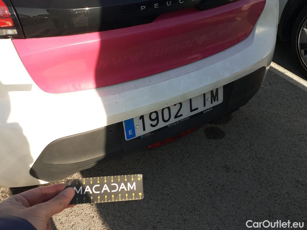  Peugeot  208 PEUGEOT  / 2019 / 5P / berlina con portón BlueHDi 73kW (100CV) Active Pack (AC) #29