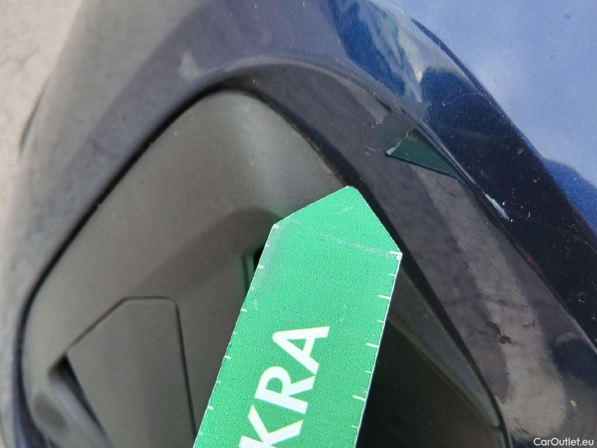  Bmw  X1 BMW  / 2019 / 5P / todoterreno sDrive16d Business #4