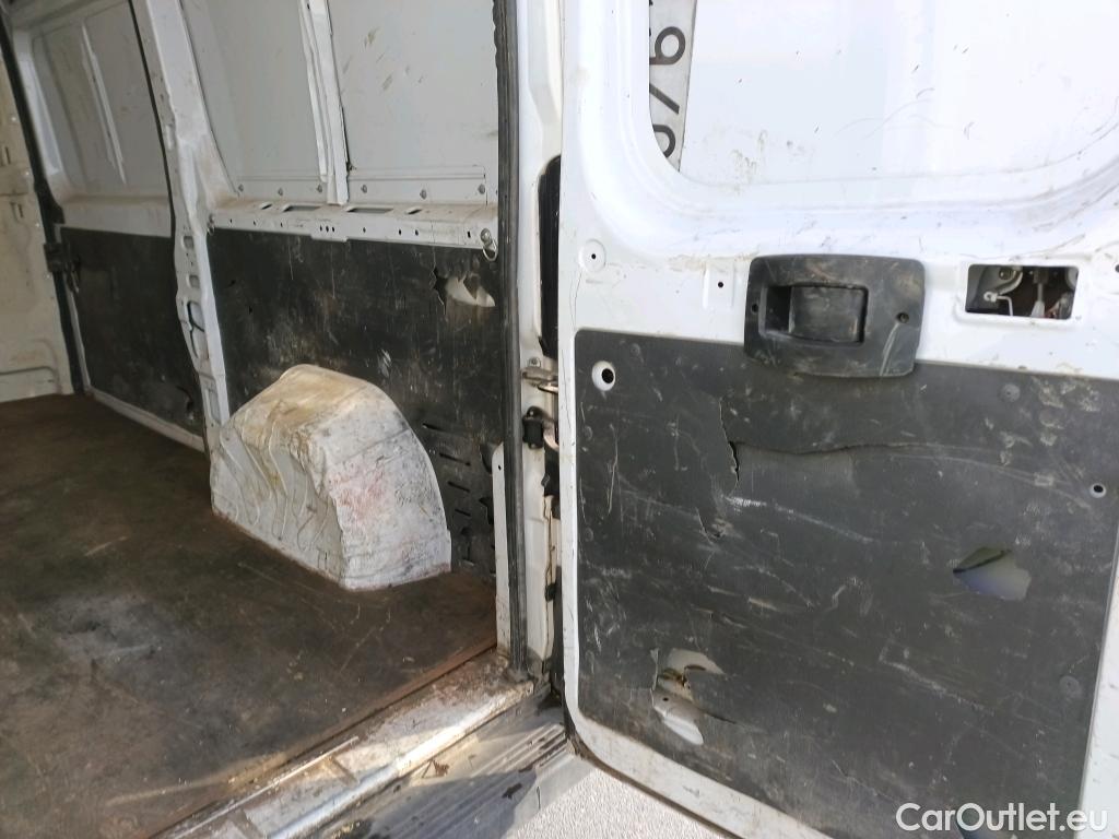  Citroen  Jumper  Furgón Gran Volumen 35 L2H2 BlueHDi 120 Start&Stop BlueHDi 120CV MT6 E6d #13