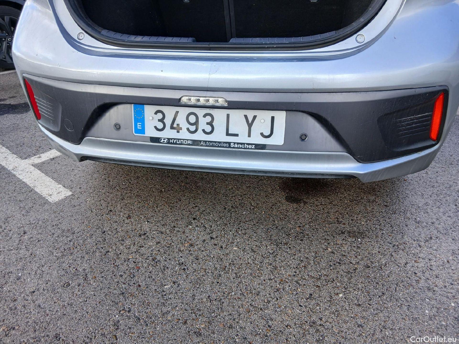  Hyundai   Ioniq HYUNDAI / 2019 / 5P / berlina con portón 1.6 GDI HEV Klass DCT #16