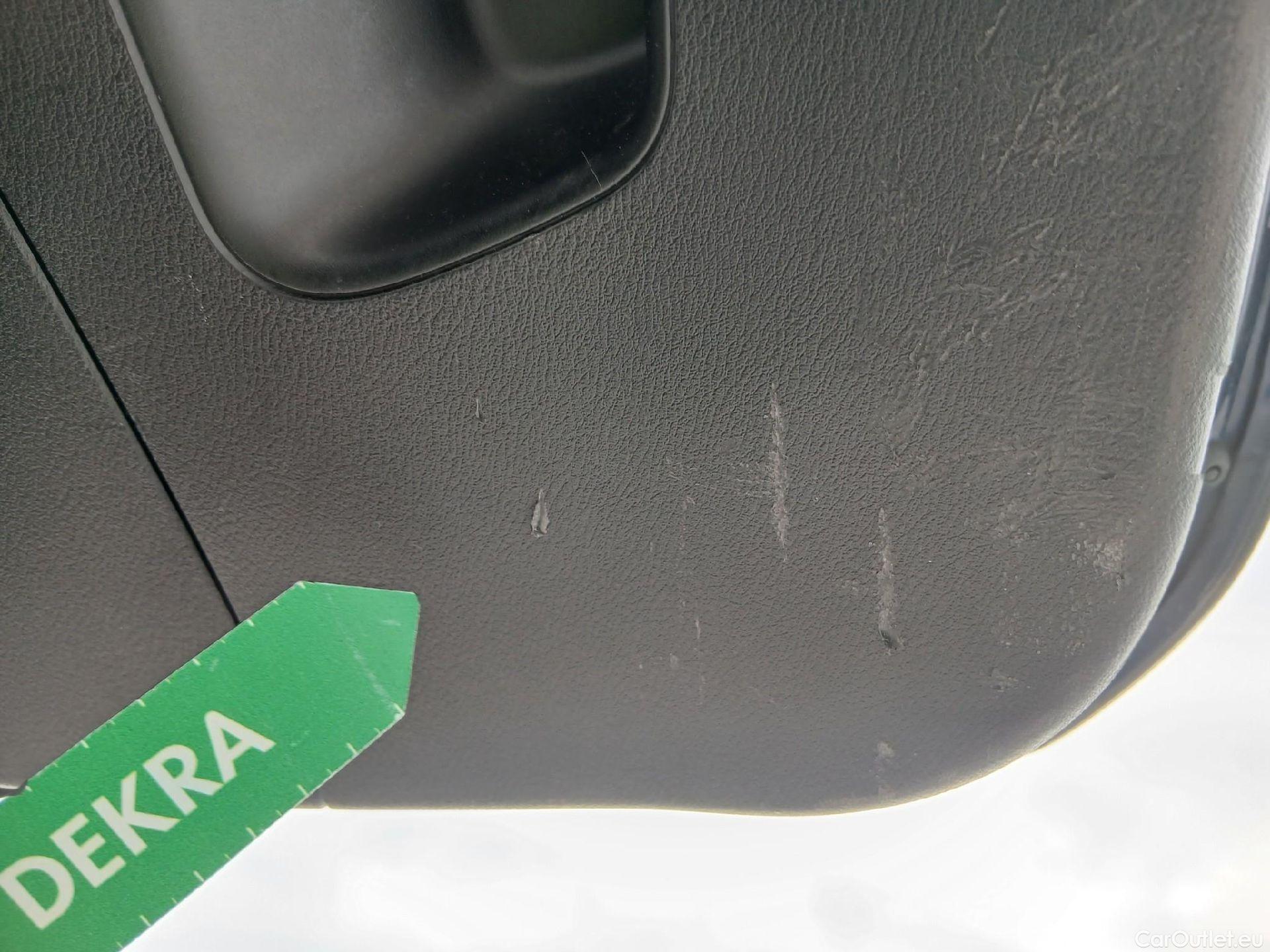  Bmw  X1 BMW  / 2019 / 5P / todoterreno sDrive16d Business #38