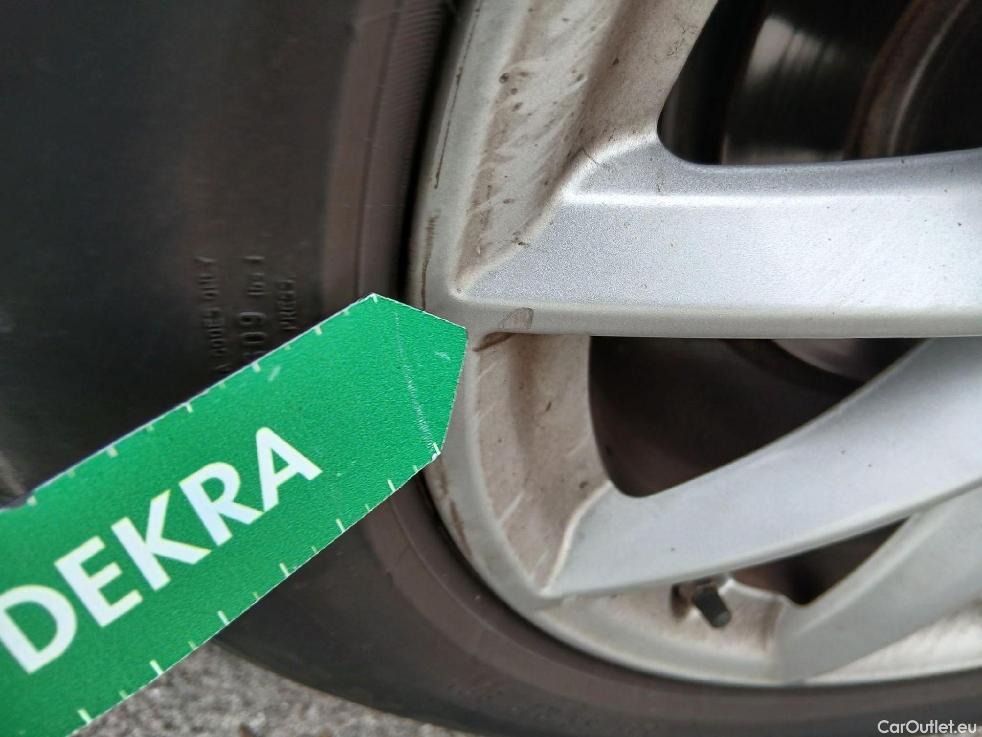  Bmw  X1 BMW  / 2019 / 5P / todoterreno sDrive16d Business #18