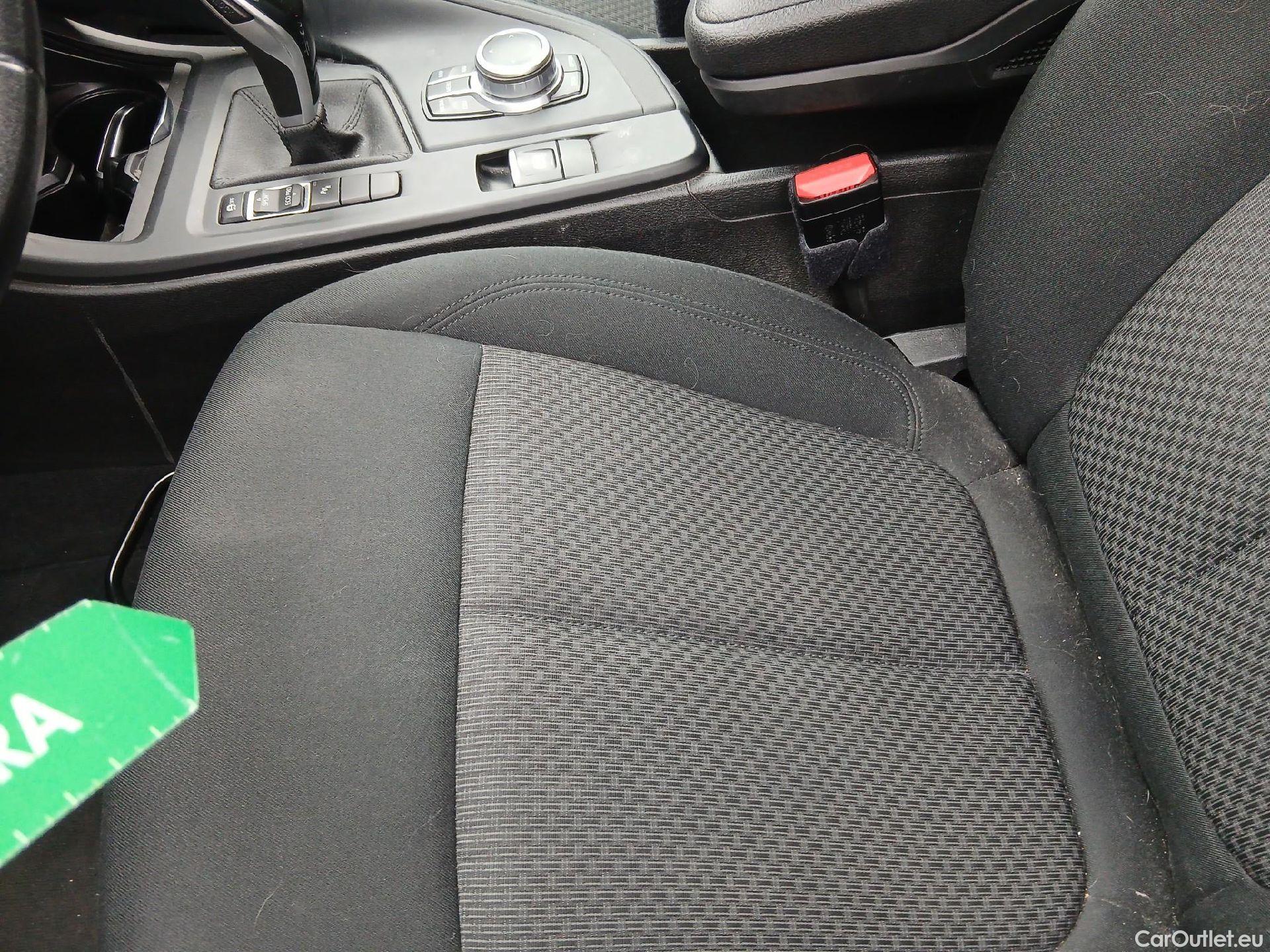  Bmw  X1 BMW  / 2019 / 5P / todoterreno sDrive16d Business #35