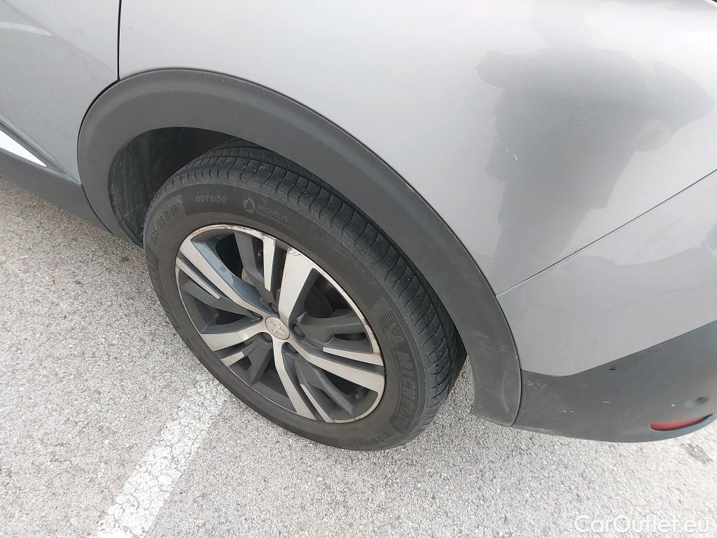  Peugeot  5008  Allure Pack 1.5 HDi 130CV AT8 7 Plazas E6d #1