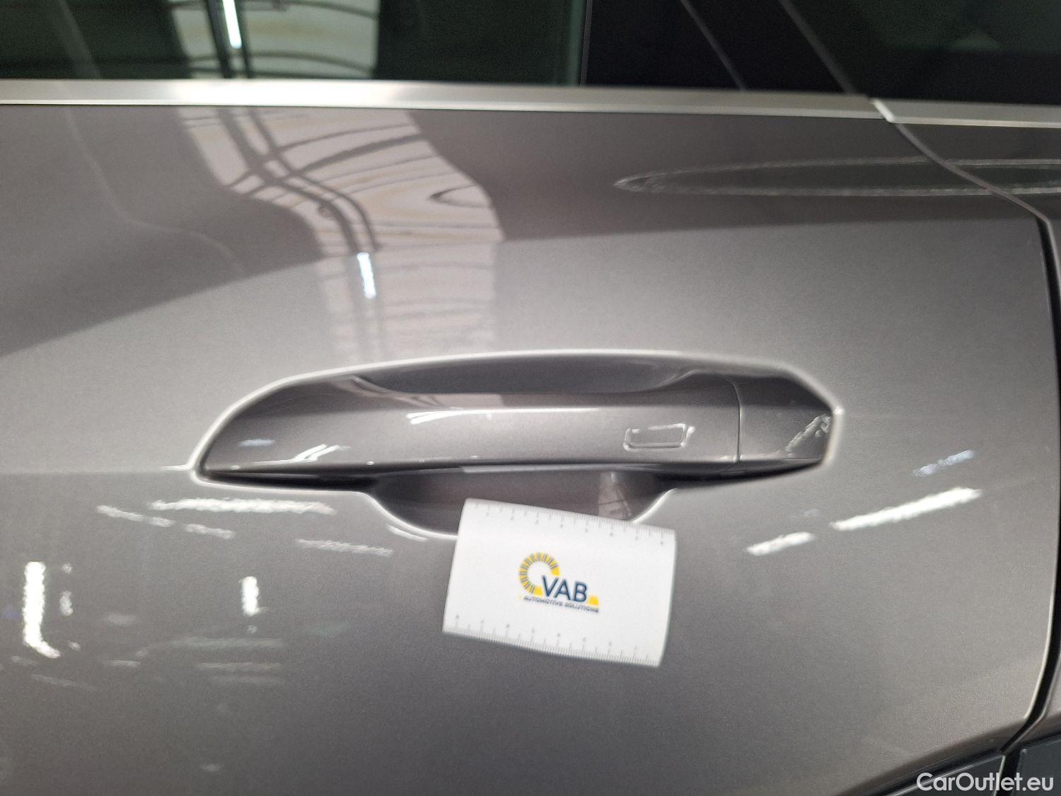  Audi  E-TRON Audi,  '19 BEV, Audi  55 Quattro Advanced 5d #26