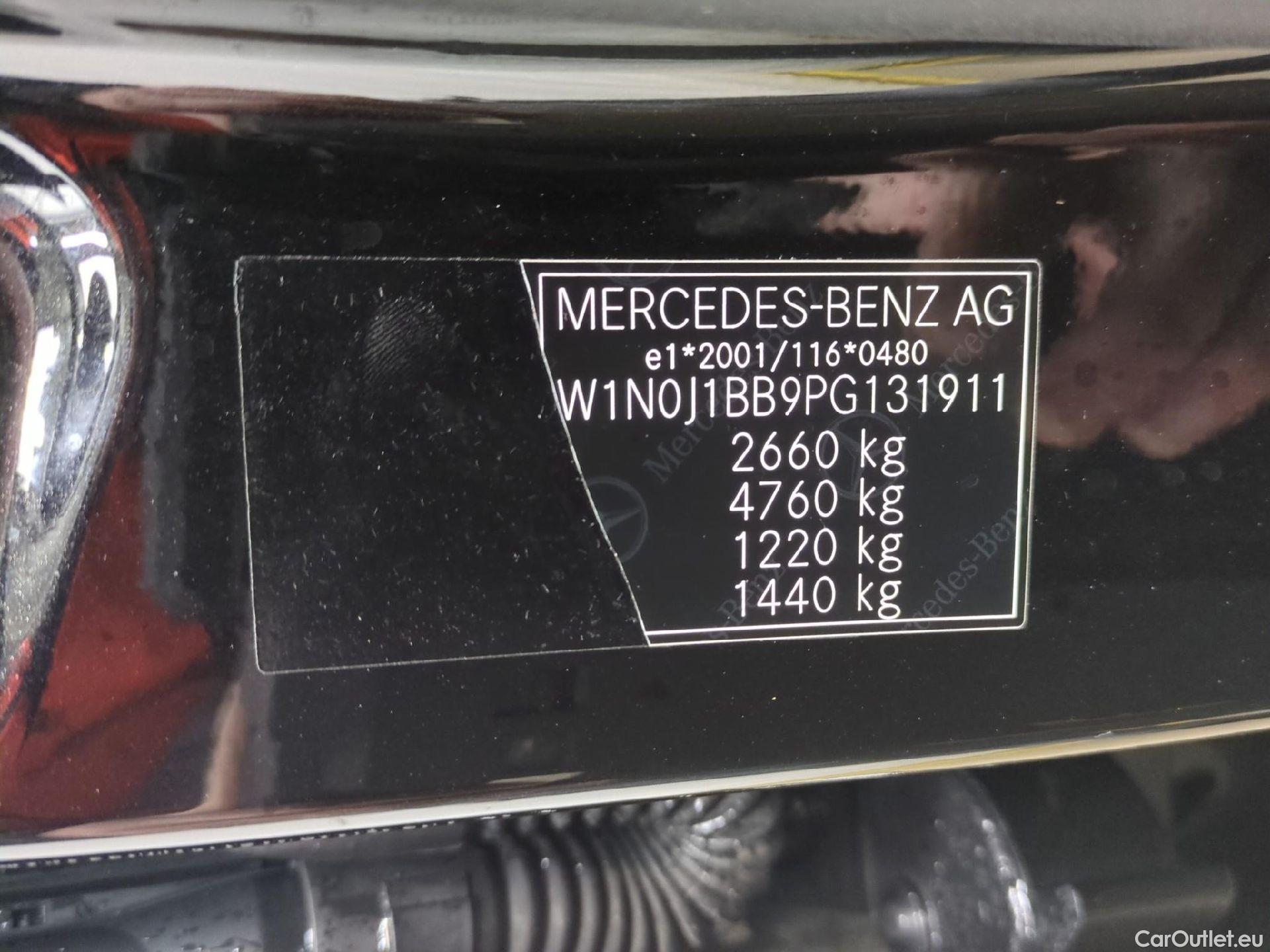  Mercedes  G-Klasee MERCEDES-BENZ GLC Coupe / 2019 / 5P / Coupé 2.0 GLC 300 DE BUSINESS LINE 4MATIC #1