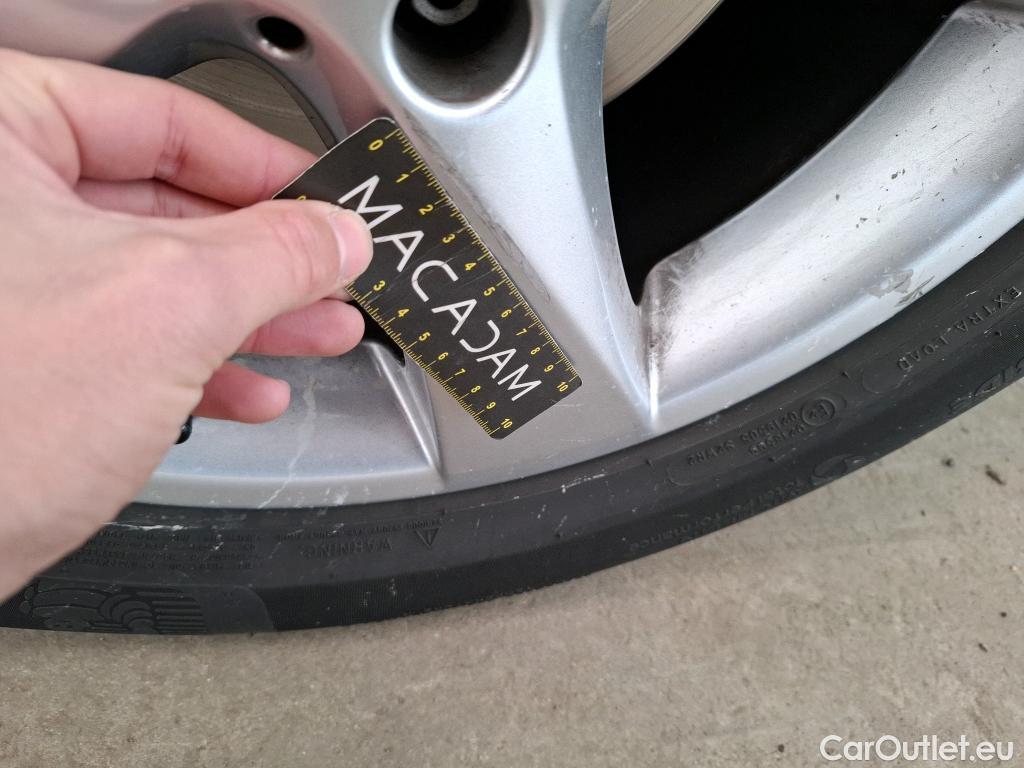  Mercedes  V-Klasse Classe V Long / 2019 / 5P / monospace V 250 d LG Avantgarde (Ex 036L) / SUR PARC #24