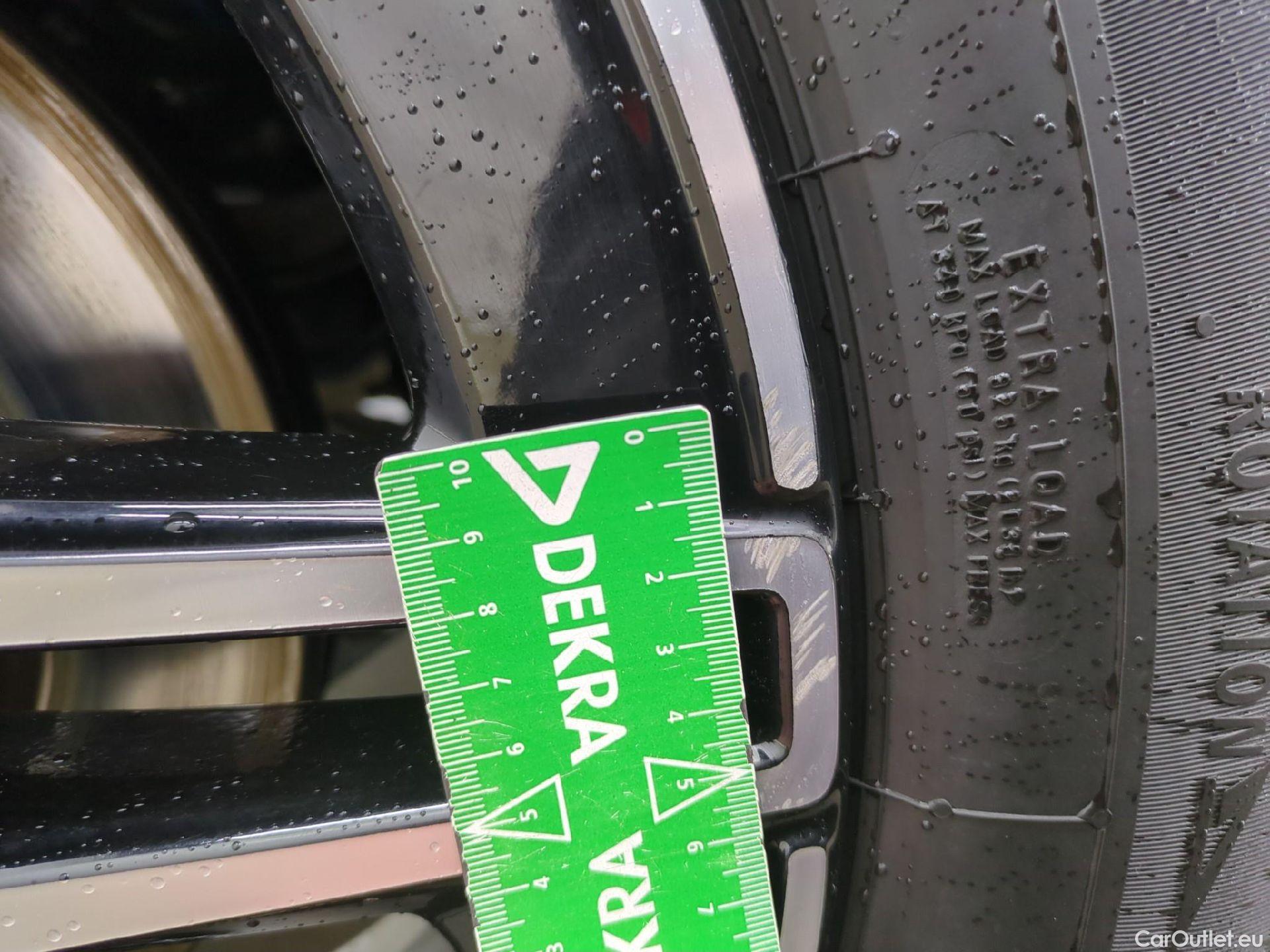  Mercedes  G-Klasee MERCEDES-BENZ GLC Coupe / 2019 / 5P / Coupé 2.0 GLC 300 DE BUSINESS LINE 4MATIC #8