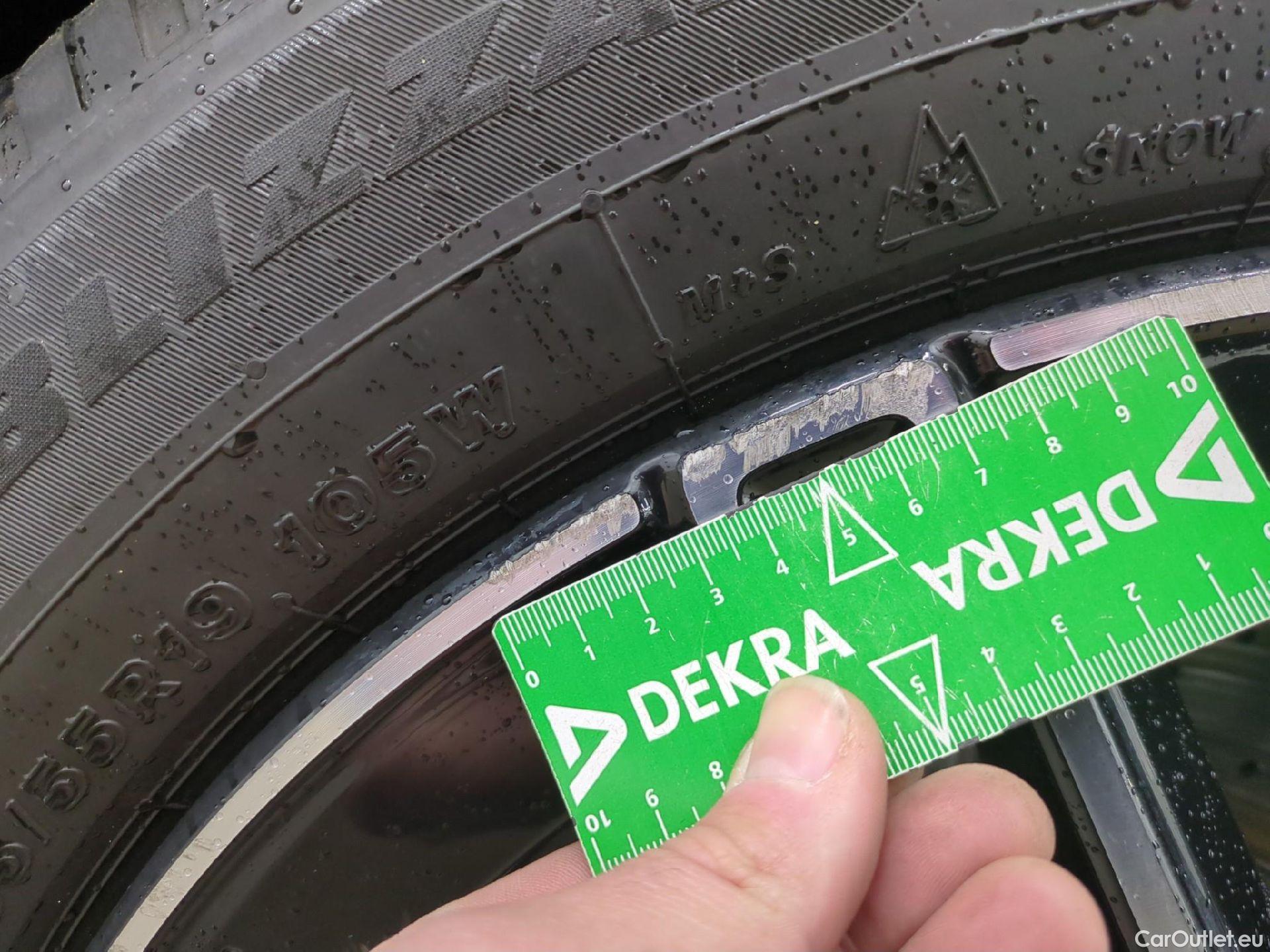  Mercedes  G-Klasee MERCEDES-BENZ GLC Coupe / 2019 / 5P / Coupé 2.0 GLC 300 DE BUSINESS LINE 4MATIC #25