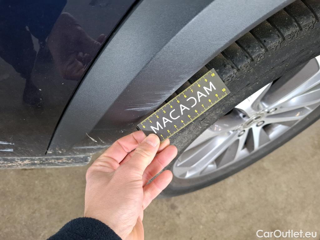  Mercedes  G-Klasee MERCEDES-BENZ GLE / 2019 / 5P / SUV GLE 350 e 4MATIC Avantgarde Line #45