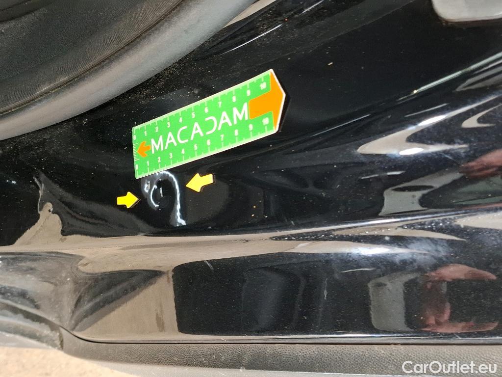  Mercedes  G-Klasee MERCEDES-BENZ GLC Coupe / 2019 / 5P / Coupé 2.0 GLC 300 E BUSINESS LINE 4MATIC #26