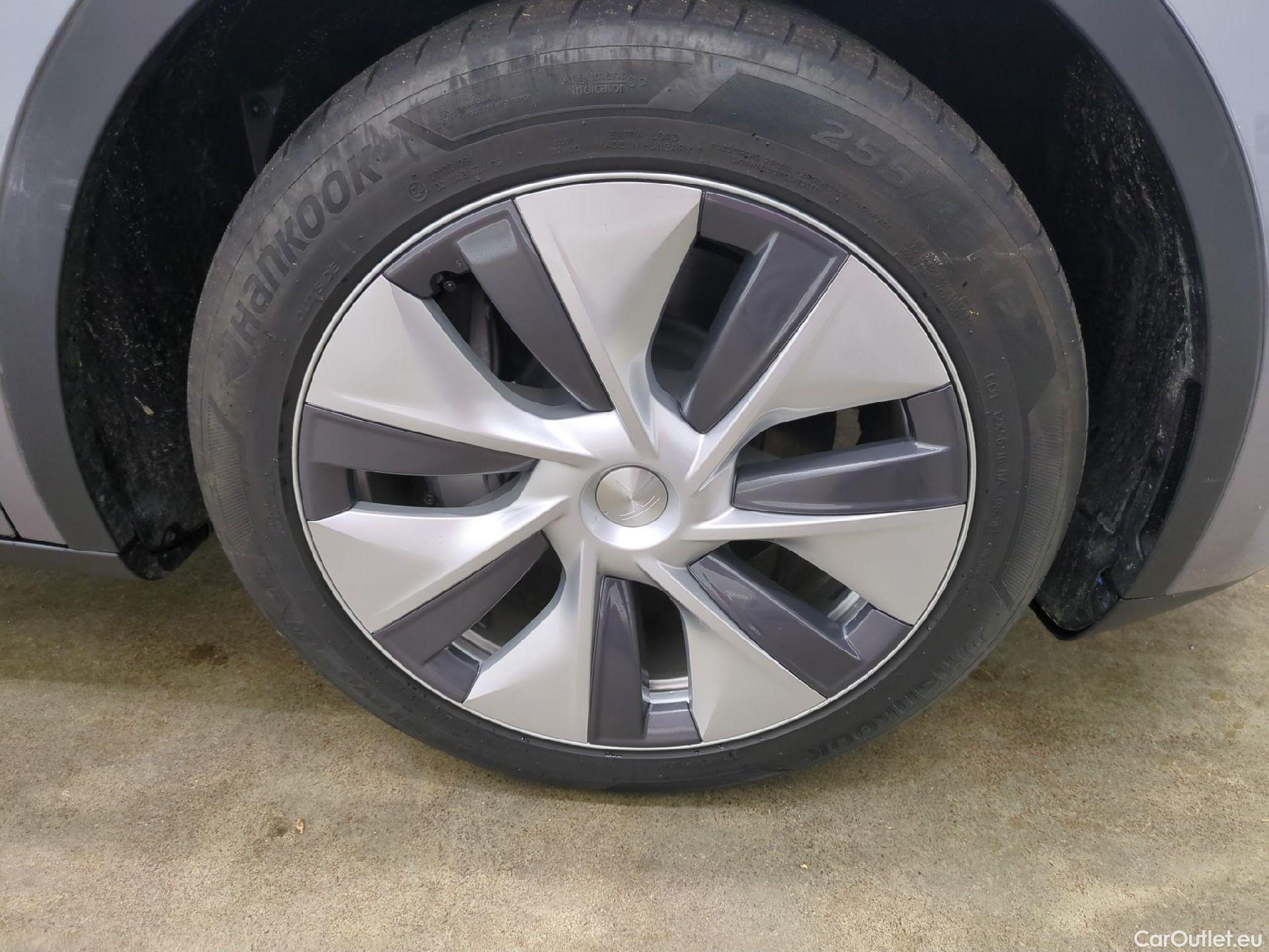  Tesla  Model Y TESLA  / 2021 / 5P / SUV RWD #13