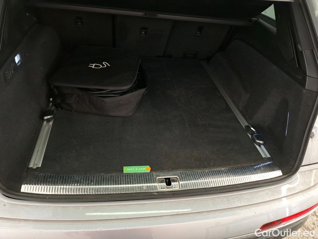  Audi  Q7 AUDI  / 2019 / 5P / SUV 55 TFSIe 380ch quattro Tiptronic8 S Line #62