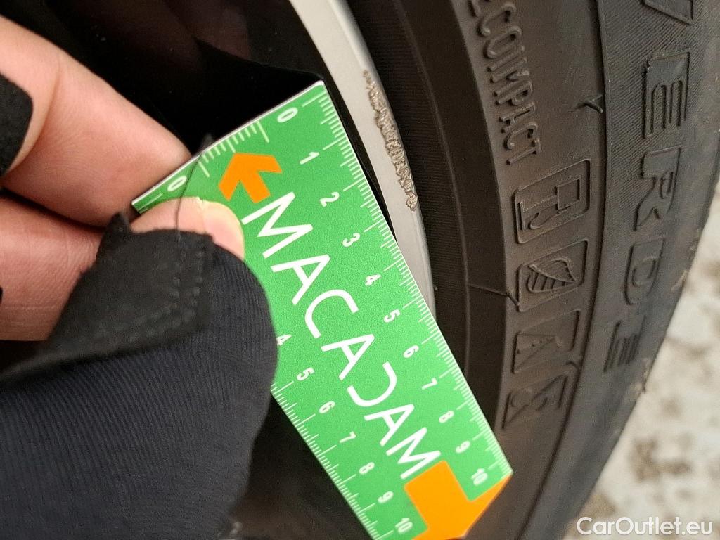  Audi  Q7 AUDI  / 2019 / 5P / SUV 55 TFSIe 380ch quattro Tiptronic8 S Line #33