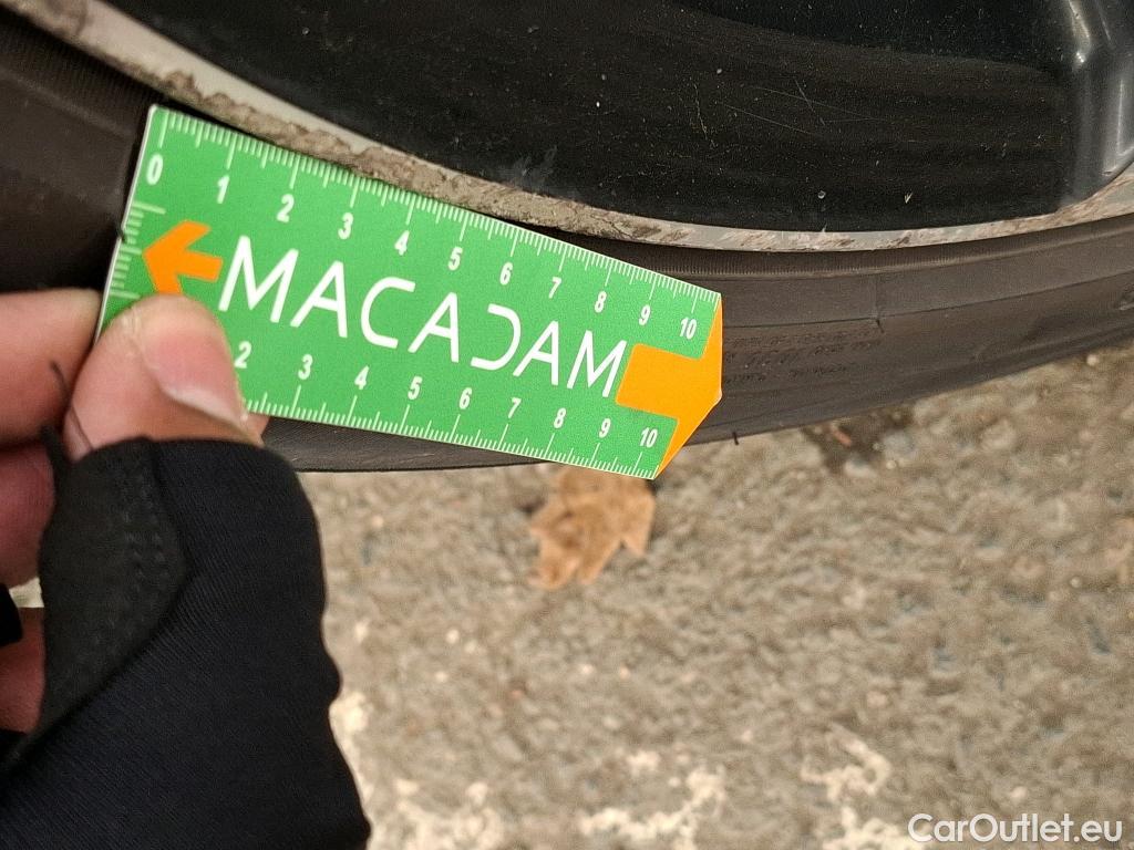  Audi  Q7 AUDI  / 2019 / 5P / SUV 55 TFSIe 380ch quattro Tiptronic8 S Line #27