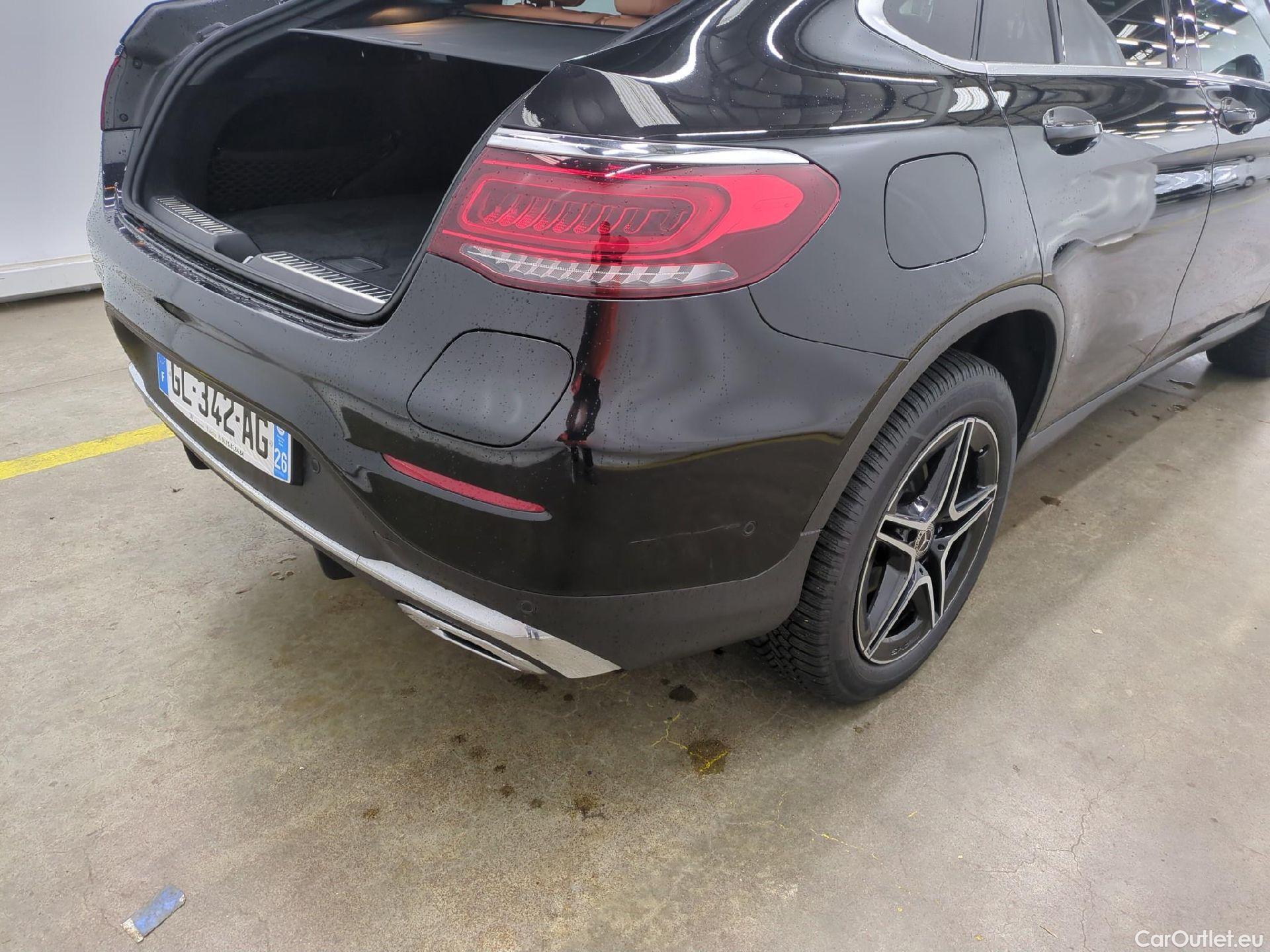  Mercedes  G-Klasee MERCEDES-BENZ GLC Coupe / 2019 / 5P / Coupé 2.0 GLC 300 DE BUSINESS LINE 4MATIC #18