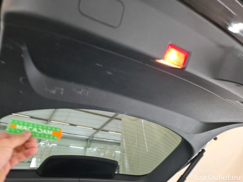  Mercedes  G-Klasee MERCEDES-BENZ GLC Coupe / 2019 / 5P / Coupé 2.0 GLC 300 E BUSINESS LINE 4MATIC #19