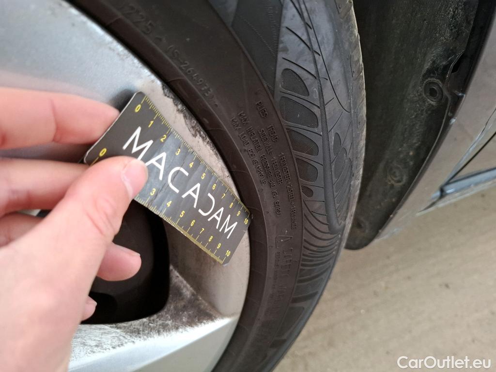  Mercedes  V-Klasse Classe V Long / 2019 / 5P / monospace V 250 d LG Avantgarde (Ex 036L) / SUR PARC #56