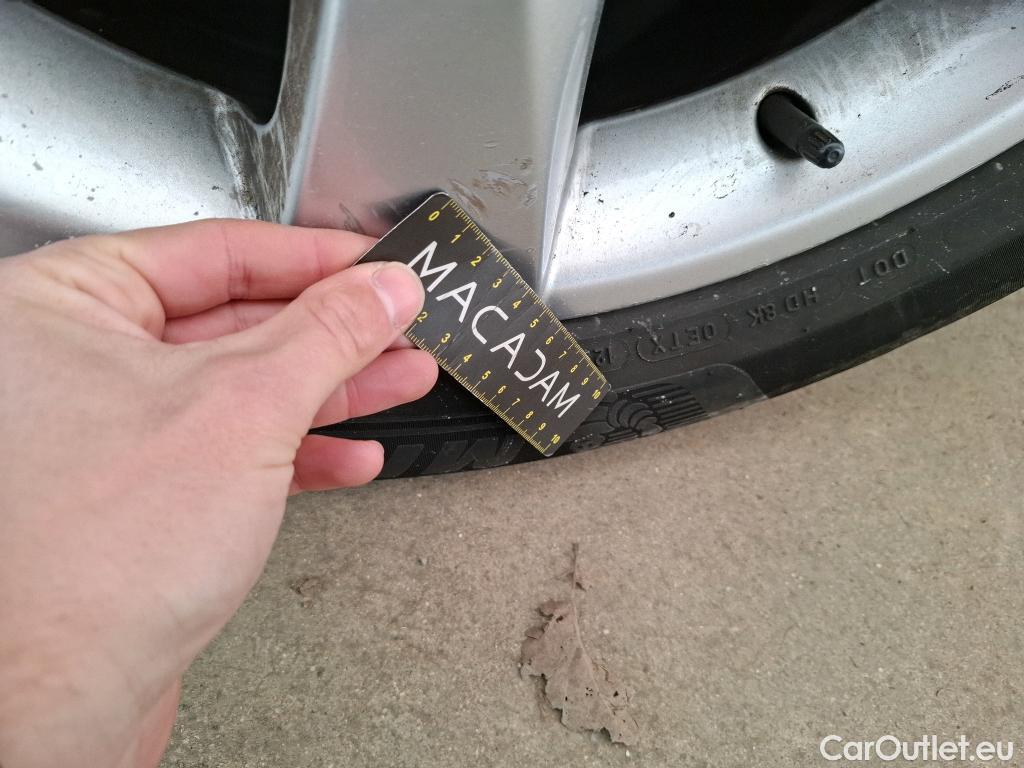  Mercedes  V-Klasse Classe V Long / 2019 / 5P / monospace V 250 d LG Avantgarde (Ex 036L) / SUR PARC #60