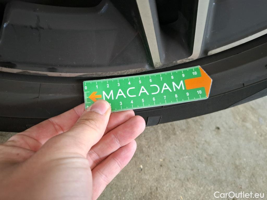  Mercedes  G-Klasee MERCEDES-BENZ GLC Coupe / 2019 / 5P / Coupé 2.0 GLC 300 E BUSINESS LINE 4MATIC #10