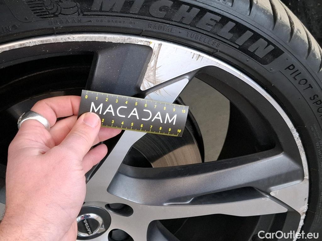  Volvo  XC90 VOLVO  / 2019 / 5P / SUV Recharge T8 AWD Geartronic 8 R-Design #36