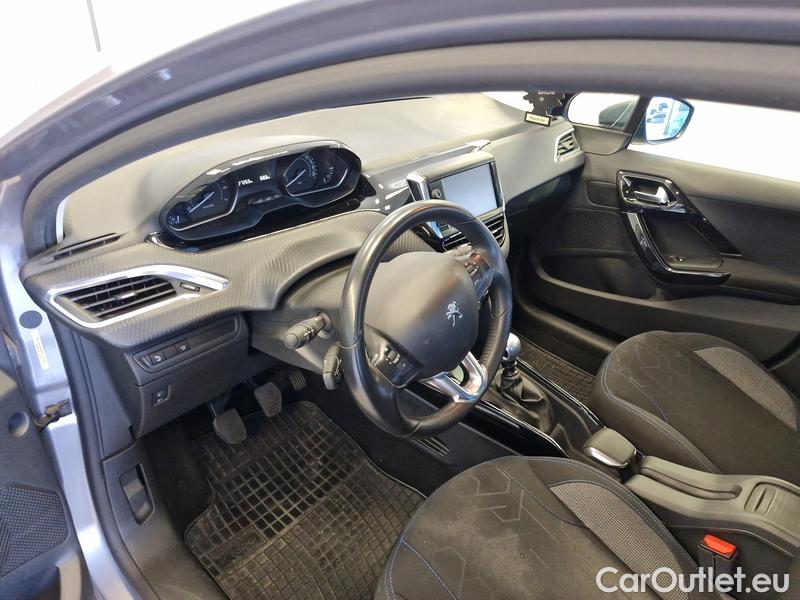  Peugeot  2008  (P1) (2019)  1.2PT.110 Signature #25