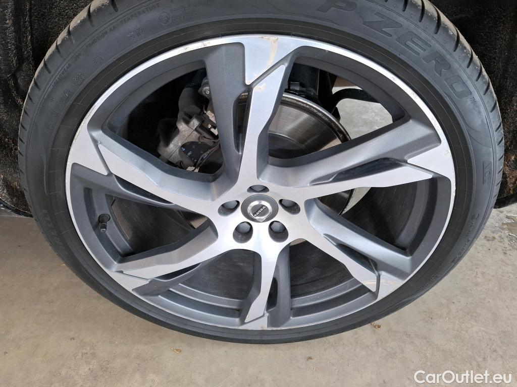  Volvo  XC90 VOLVO  / 2019 / 5P / SUV Recharge T8 AWD Geartronic 8 R-Design #38