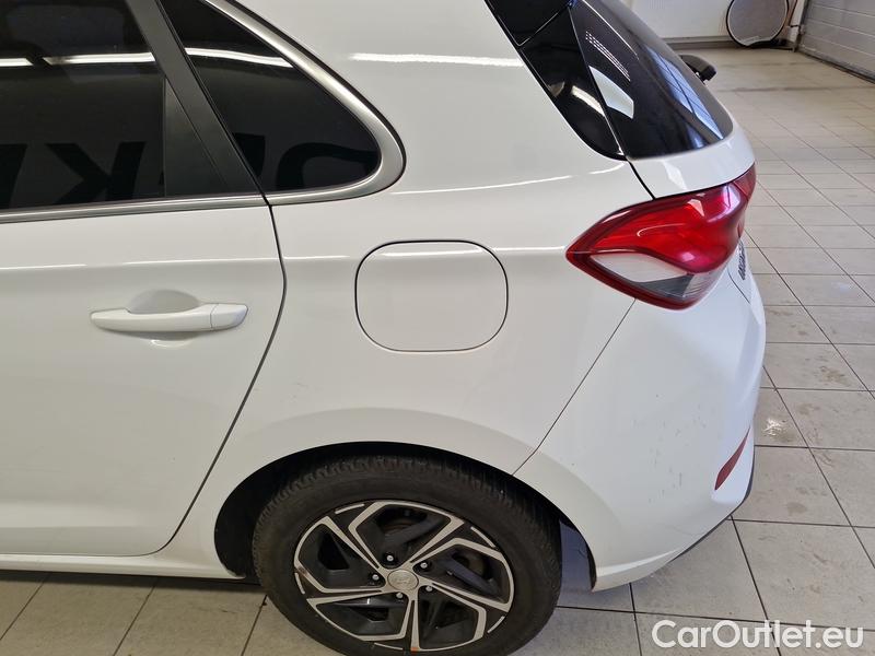  Hyundai  i30  (PD)(01.2017 ->)  1.5TGDi 118 Family #7