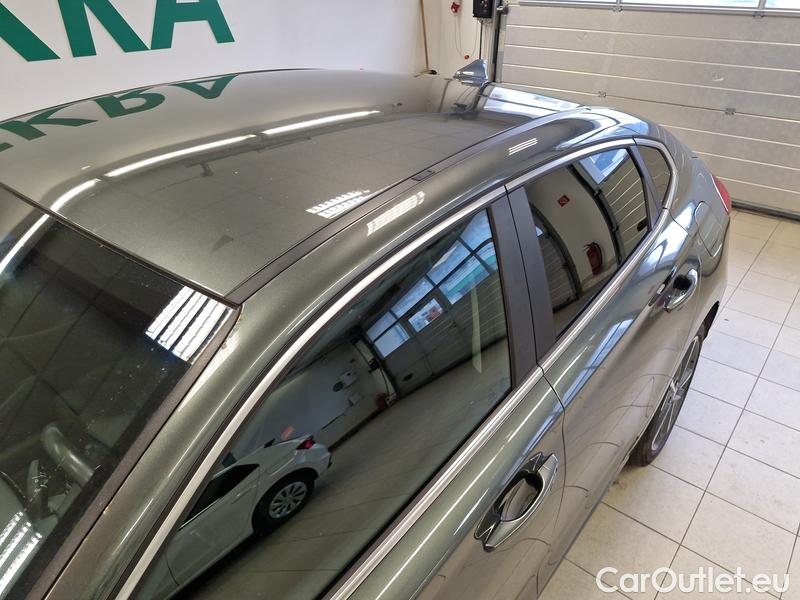  Hyundai  i30  Fastback (2018 ->)  FB 1.5 T-GDI Family AT #24