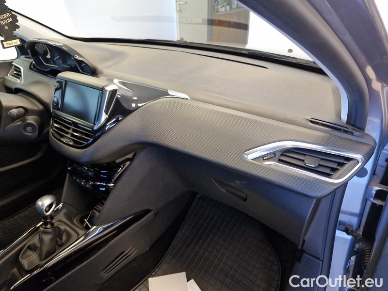  Peugeot  2008  (P1) (2019)  1.2PT.110 Signature #7