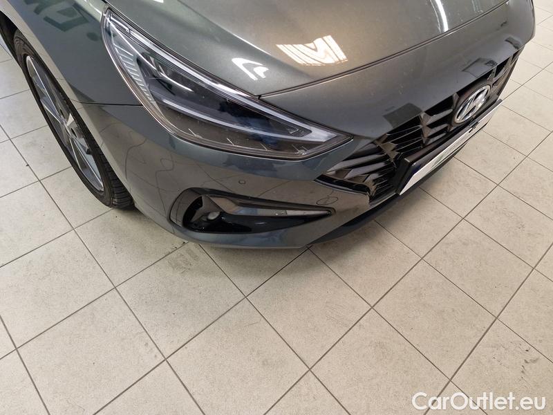  Hyundai  i30  Fastback (2018 ->)  FB 1.5 T-GDI Family AT #2